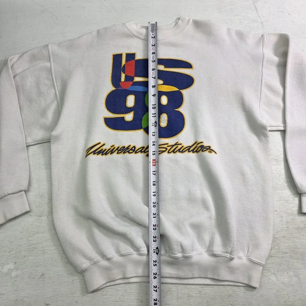 Vintage‎ 90s Rare Design White Universal Studios Sweatshirt Pullover Adult Sz L - Picture 12 of 13